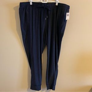 NWT Mid-Rise Breathe ON Jogger Pants